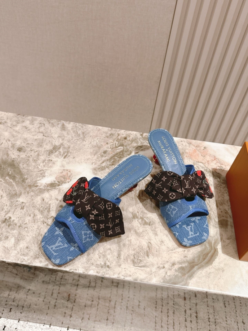 l0vis Vvtt0n slippers